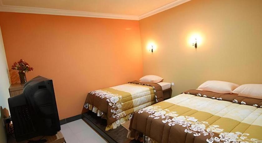 Patria Palace Hotel Blitar Exterior photo